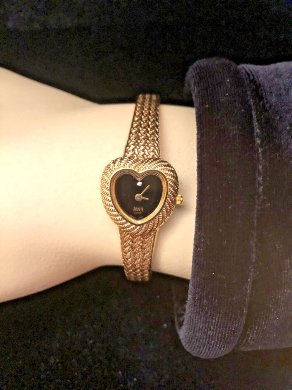 Womens Avanti Heart Quartz Watch Gold Tone Black Dial Crystal Accent 7", New Bat